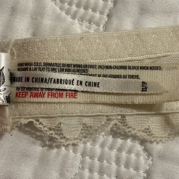 Free people, lace bralette, size, extra small, no rips or stains - Picture 11 of 11